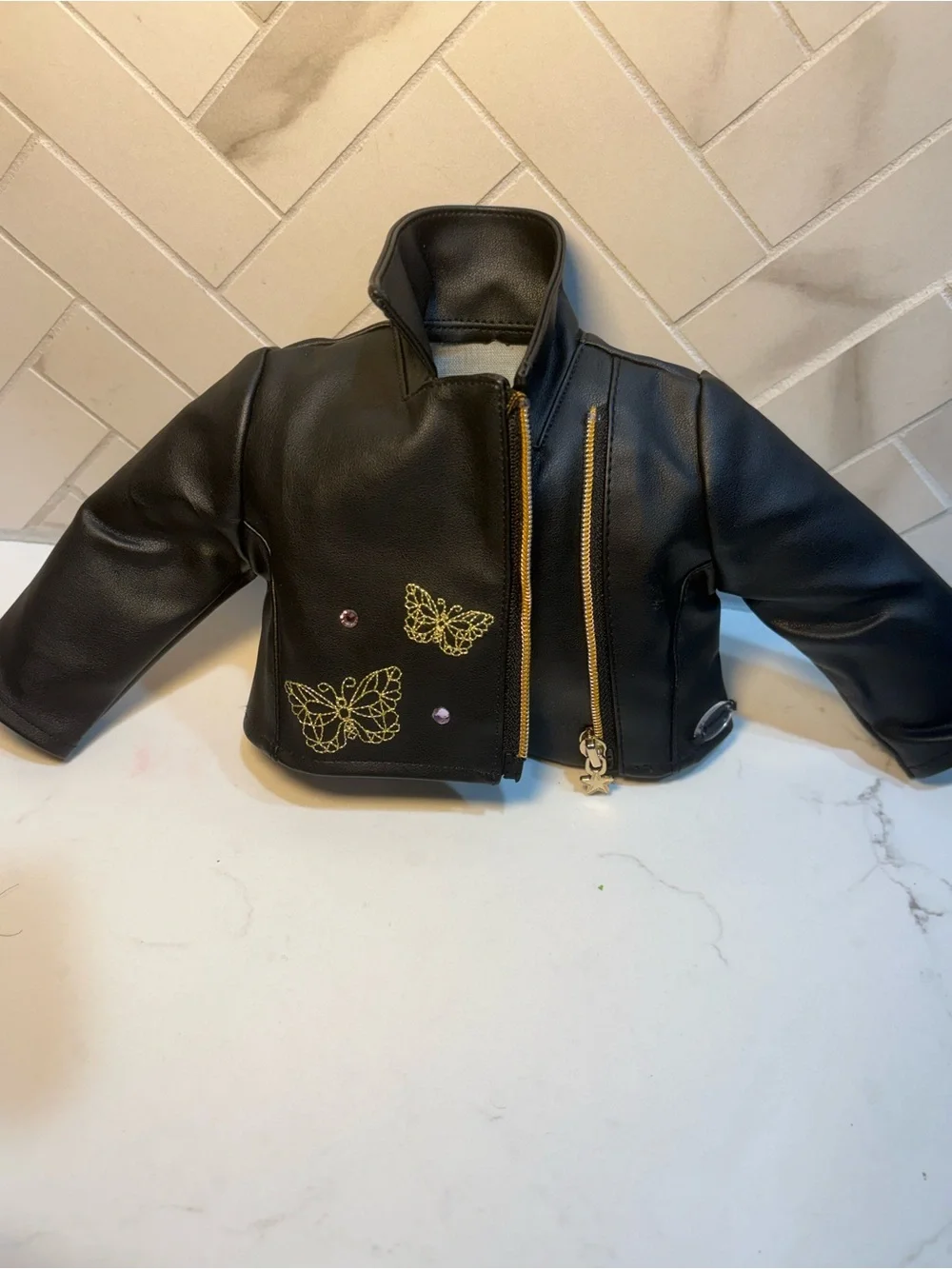 American Girl Doll  18” World by Us Makena Williams w/Original Black Jacket